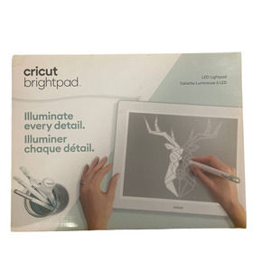 Cricut‎ BrightPad | Plug-In Illuminating Workspace | DIY Tracing, Weeding